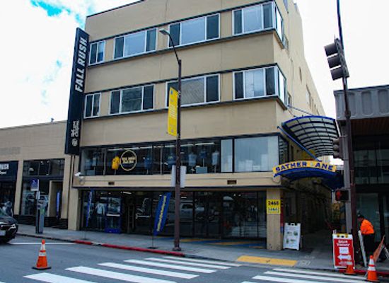 california/berkeley/uc-berkeley-campus/shop/fall-rush-berkeley