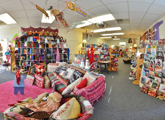 pennsylvania/erie/shop/the-shops-at-the-colony