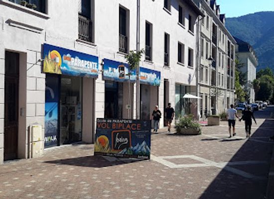 france/pyrenees/shop/soaring-school-paragliding-mountain-shop