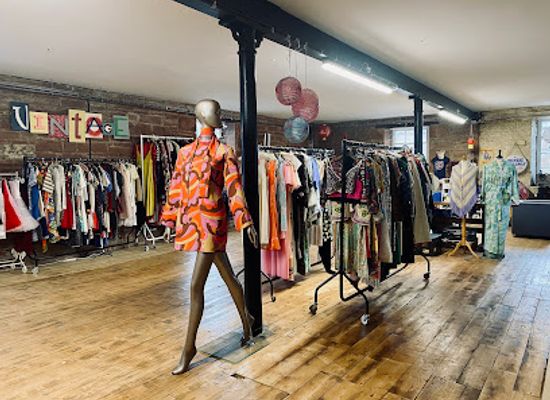 united-kingdom/dumfriesshire/shop/circle-vintage