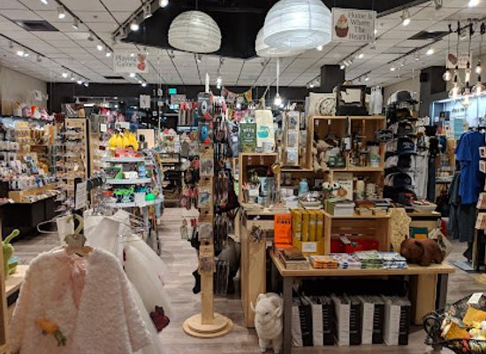 washington/bellevue/downtown-bellevue/shop/fireworks-gallery-bellevue-square