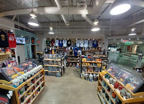 nevada/laughlin/shop/sports-world