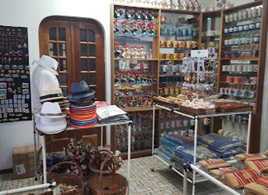 portugal/madeira/shop/arco-velho-gift-shop