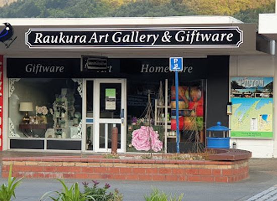 new-zealand/chatham-islands/shop/raukura-art-gallery-and-giftware