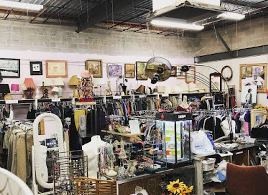 louisiana/mississippi-delta/shop/sisterhearts-boutique-thrift-store