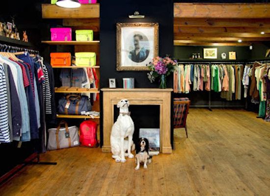 spain/barcelona/gracia/shop/boo