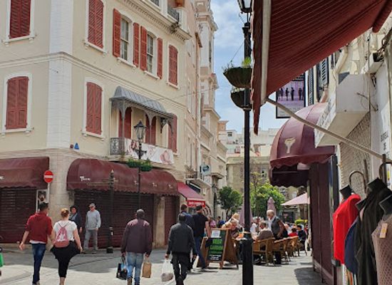gibraltar/main-street/shop/accessorize