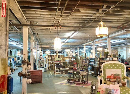 south-carolina/spartanburg/shop/reinvintage-warehouse