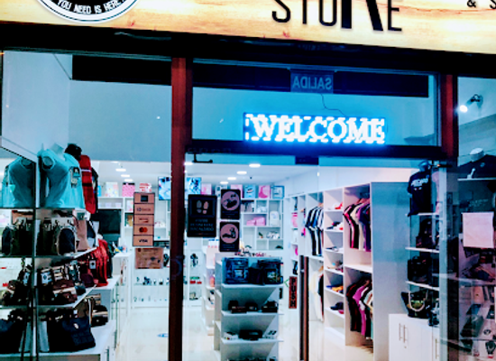 ecuador/guayas-region/shop/river-store-gift-shop