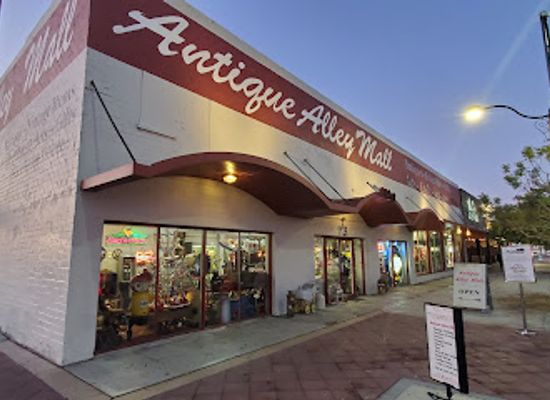 nevada/central-nevada/shop/antique-alley-mall