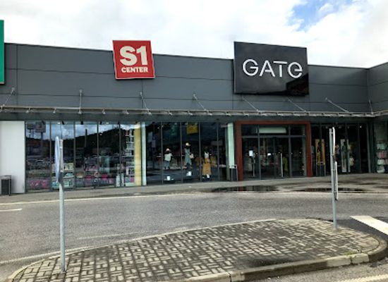 slovakia/kysuce/shop/gate
