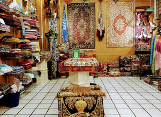 thailand/chiang-mai-province/shop/cashmere-kashmir-handmade-silk-carpets-rugs-wall-hangings-home-decor-gift-shop