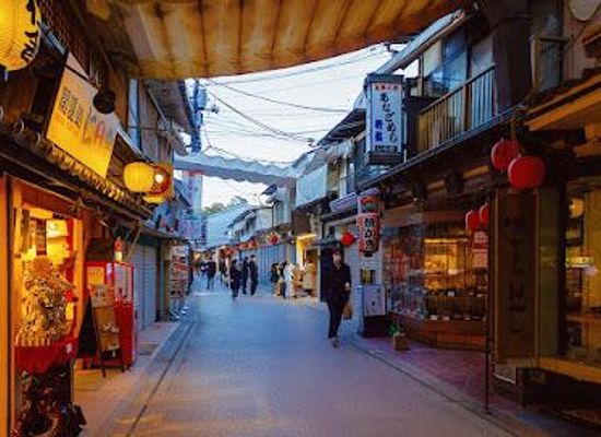 japan/hiroshima/shop/miyajima-omotesando-shopping-street