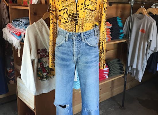 new-york/montauk/shop/deep-blue-vintage