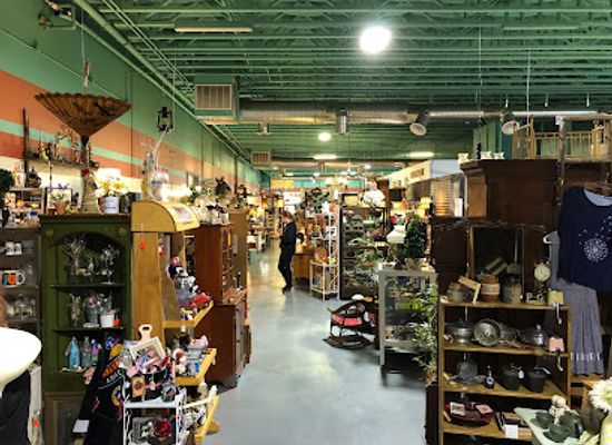 california/redding/shop/salley-s-shasta-antique-mall
