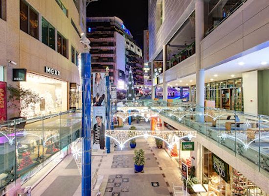malta/harbour-area/shop/bay-street-shopping-complex