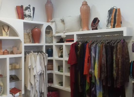 morocco/tangier/shop/olas