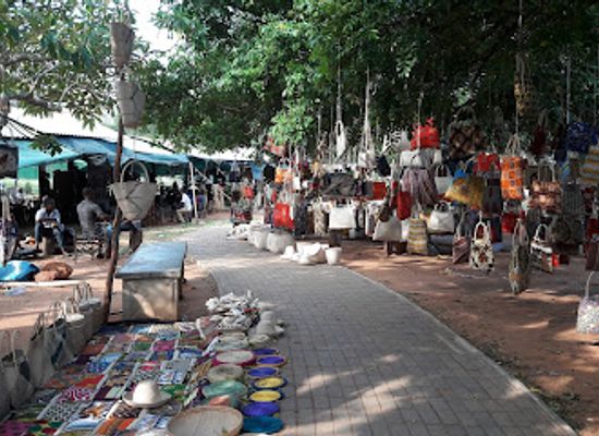 mozambique/tete-province/shop/parque-dos-continuadores-feima