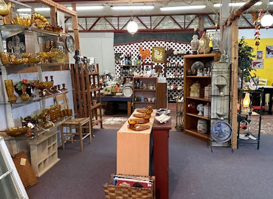 alabama/cullman/shop/countryvillageantiques-w-thecullmanfleamarket