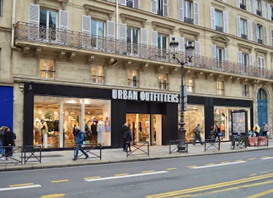france/paris/shop/urban-outfitters
