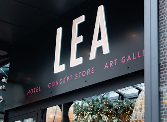 belgium/durbuy/shop/lea-art-gallery-und-ship