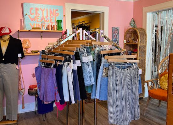 arkansas/central-arkansas/shop/crying-weasel-vintage