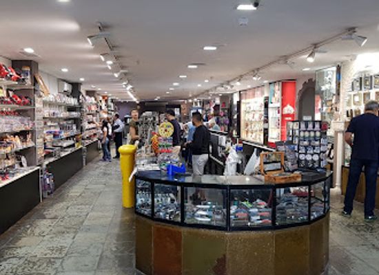 spain/catalonia/shop/emporio-souvenirs-barcelona