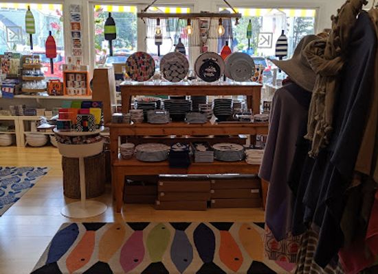 maine/kennebunkport/shop/local-color-kate-nelligan-design
