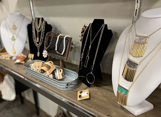 nebraska/central-nebraska/shop/magnolias-boutique-llc