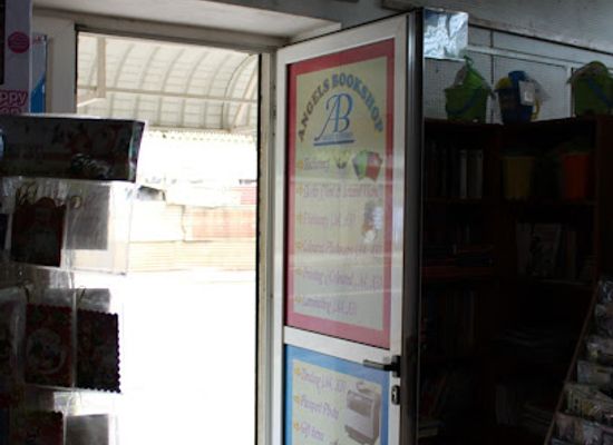 mauritius/pamplemousses/shop/angel-bookshop