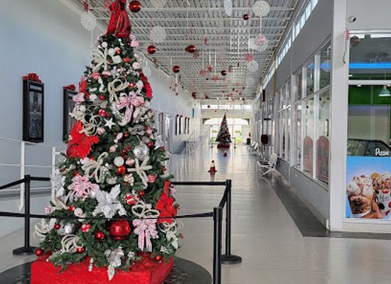 jamaica/hellshire-hills/shop/sunshine-outlet-mall