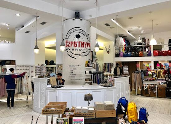 hungary/hansag/shop/szputnyik-shop-d20
