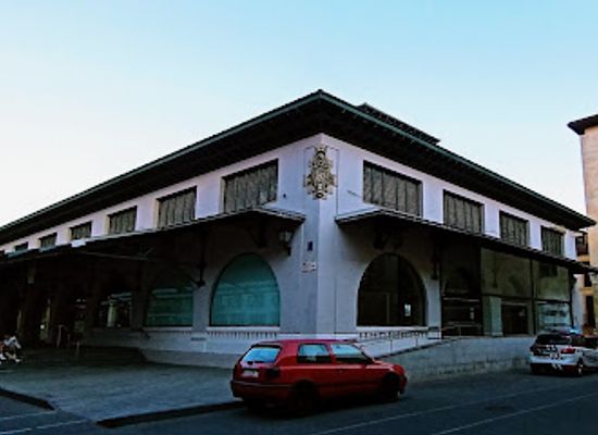 spain/castile-and-leon/shop/mercado-del-conde-luna