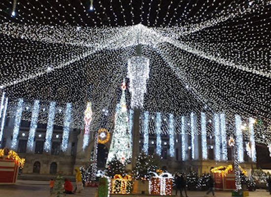 romania/craiova/shop/mihai-viteazul-square