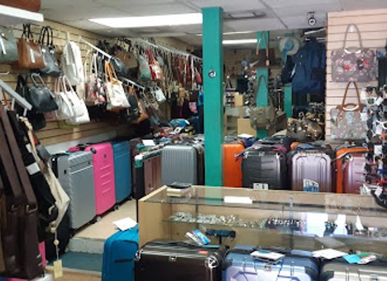 the-bahamas/nassau/downtown-nassau/shop/midtown-gifts