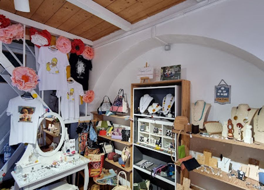 Explore Unique Store Italy in Matera for authentic local crafts and souvenirs that embody the artistry and culture of this historic city.