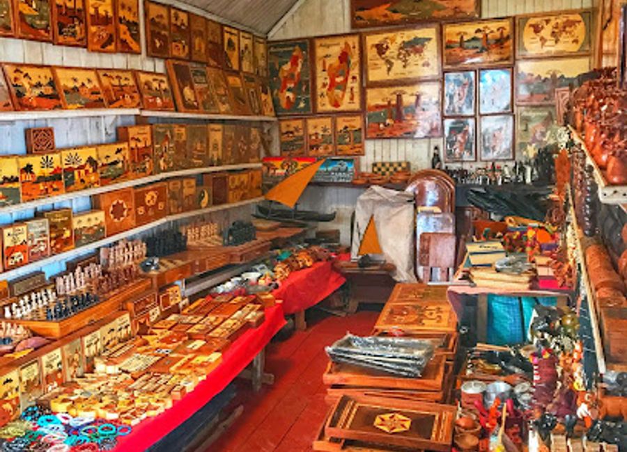 Experience the vibrant culture and flavors of Madagascar at Digue Market, the ultimate shopping destination in Antananarivo.