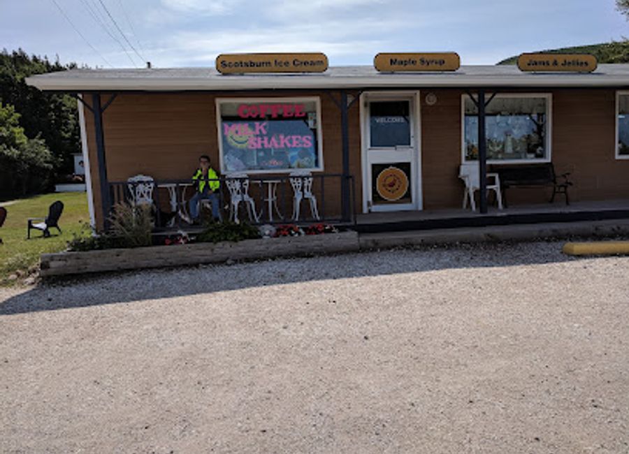 Explore the beauty of Nova Scotia at Cardinal Points Gift Shop, your go-to destination for unique souvenirs and local treasures along the Cabot Trail.
