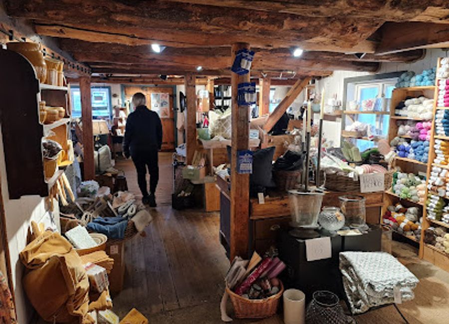 Discover unique gifts and local craftsmanship at Butikken på kaia, a charming shop in the heart of Sørvågen, Norway.