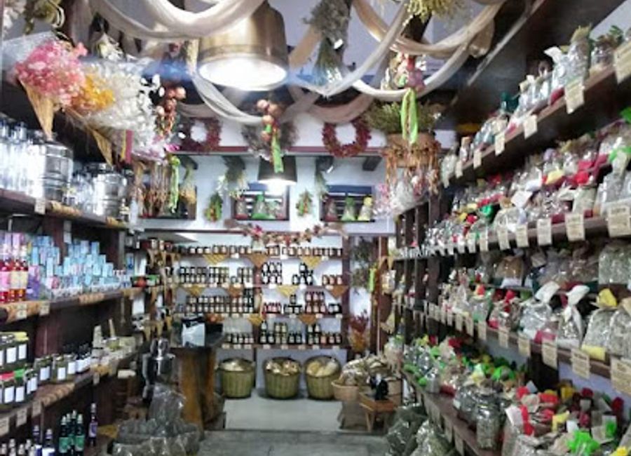 Experience the healing power of nature at Botanothēkē, a charming herbal medicine store in Makrinitsa, Greece.