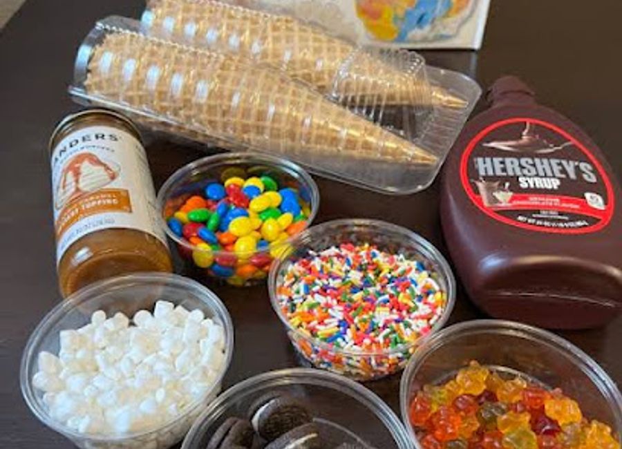 Experience the delightful flavors of Lagunas at Heladeria Samiria, where every scoop of ice cream is a local delight.