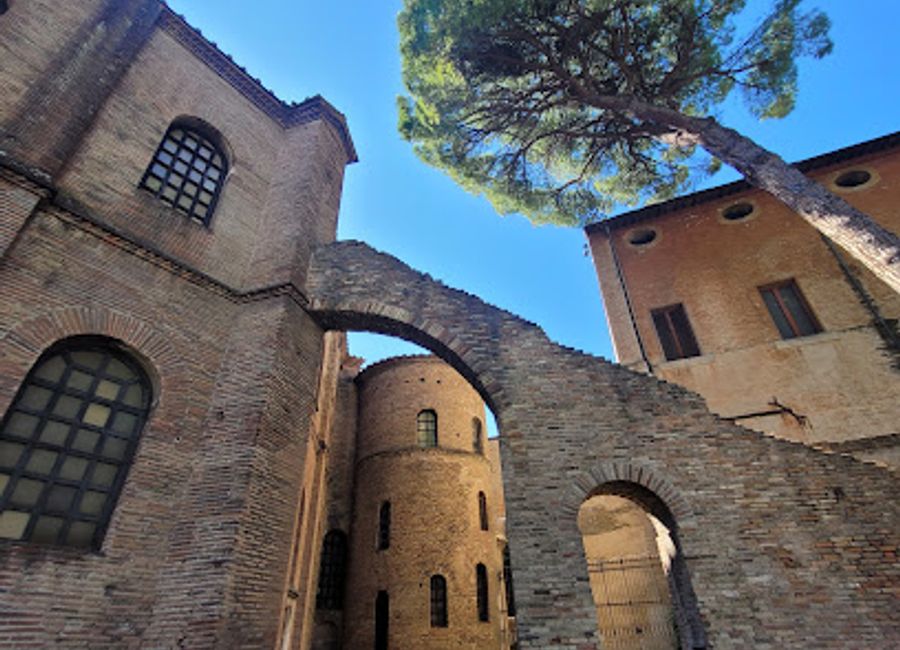 Explore Mosaici di Ravenna, a unique gift shop showcasing stunning mosaics and local crafts, perfect for souvenirs that embody Ravenna's rich heritage.