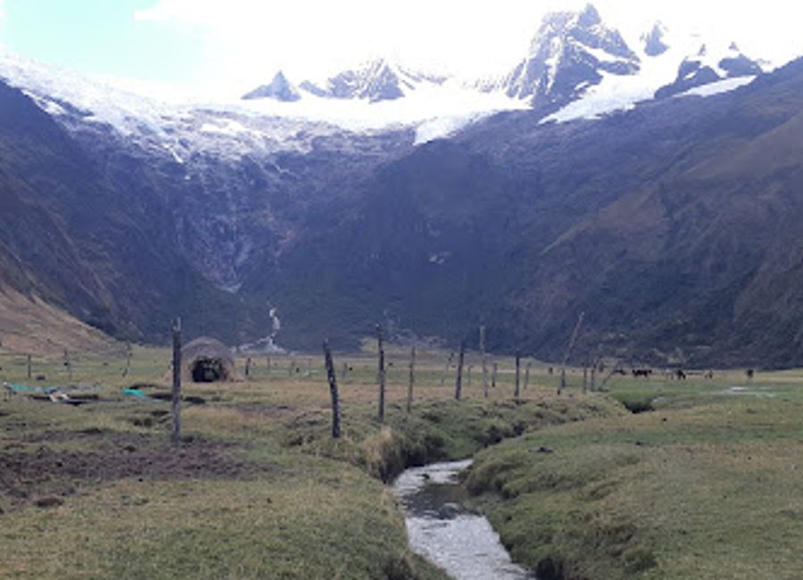 Discover the vibrant flavors of Peru at Jancapampa, a charming grocery store offering fresh produce and local delicacies.