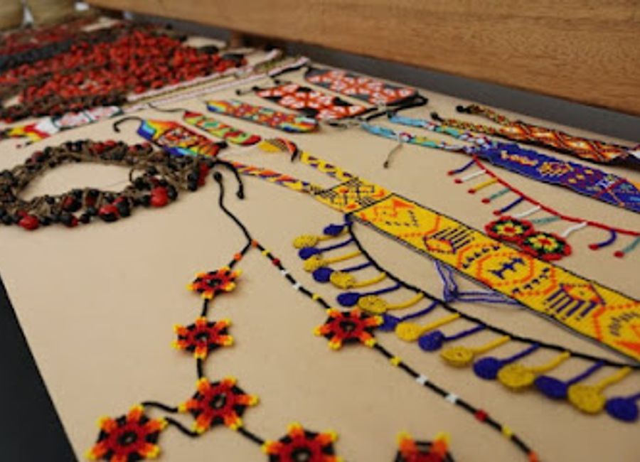 Explore the vibrant craftsmanship of Yurimaguas at Artewasi - Artesanías, where every piece tells a story of tradition and artistry.