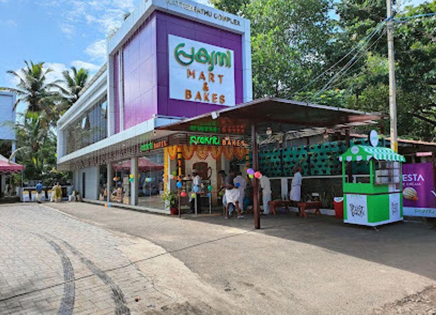 Discover the sweet delights of Prakriti Bakes, a delightful cake shop and café in the heart of Kumarakom, Kerala, perfect for every sweet craving.