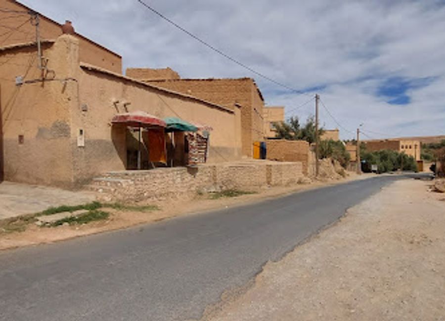 Explore the vibrant artistry of El Bahdioui Carpet Store in Tinghir, where authentic Moroccan carpets tell stories of culture and craftsmanship.