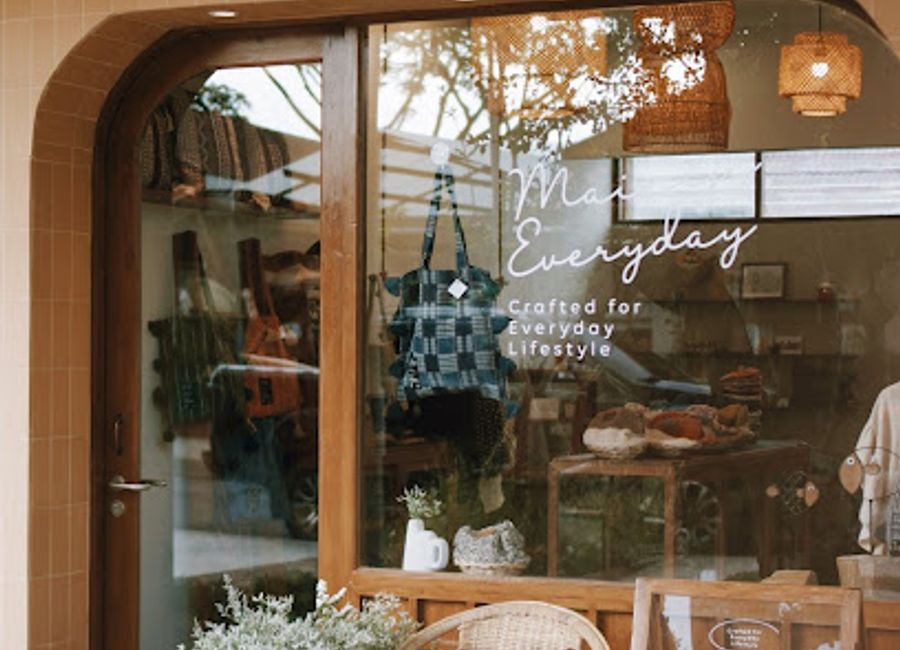 Discover the charm of Thai craftsmanship at Mainiji Everyday Craft Shop, your go-to destination for unique clothing and accessories in Chiang Mai.
