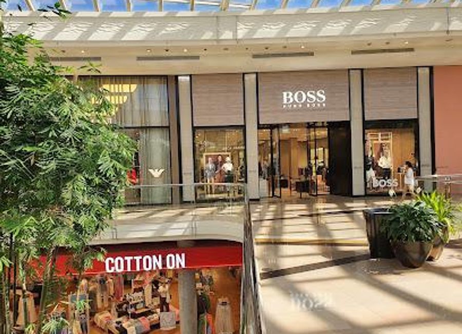 Discover Chadstone - The Fashion Capital, Australia's largest shopping destination with luxury brands, diverse dining options, and exciting events for every traveler.