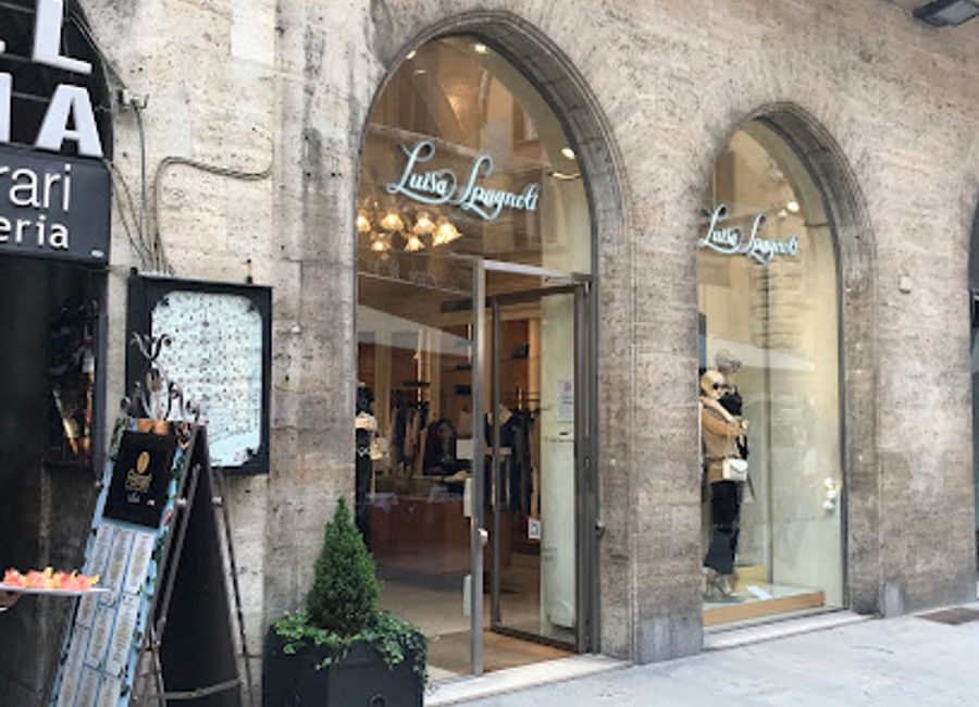 Discover timeless fashion and elegance at Luisa Spagnoli, Perugia's premier women's clothing boutique, offering exquisite styles and personalized service.