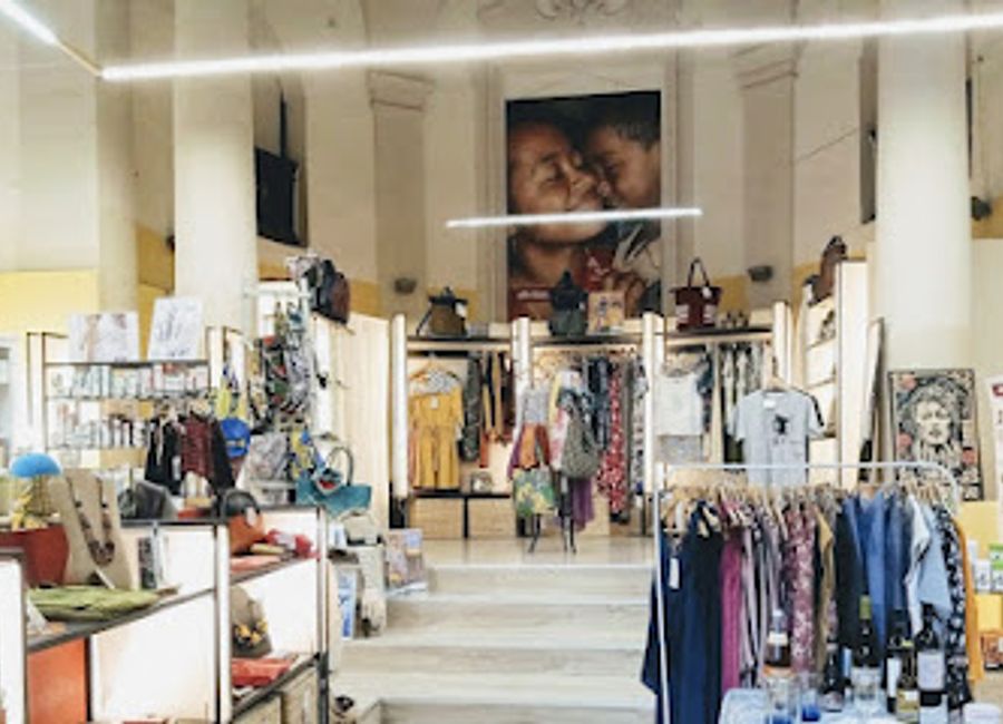 Explore Altromercato Perugia Bottega, a unique gift shop offering organic products, handcrafted crafts, and beauty supplies in the heart of Perugia.